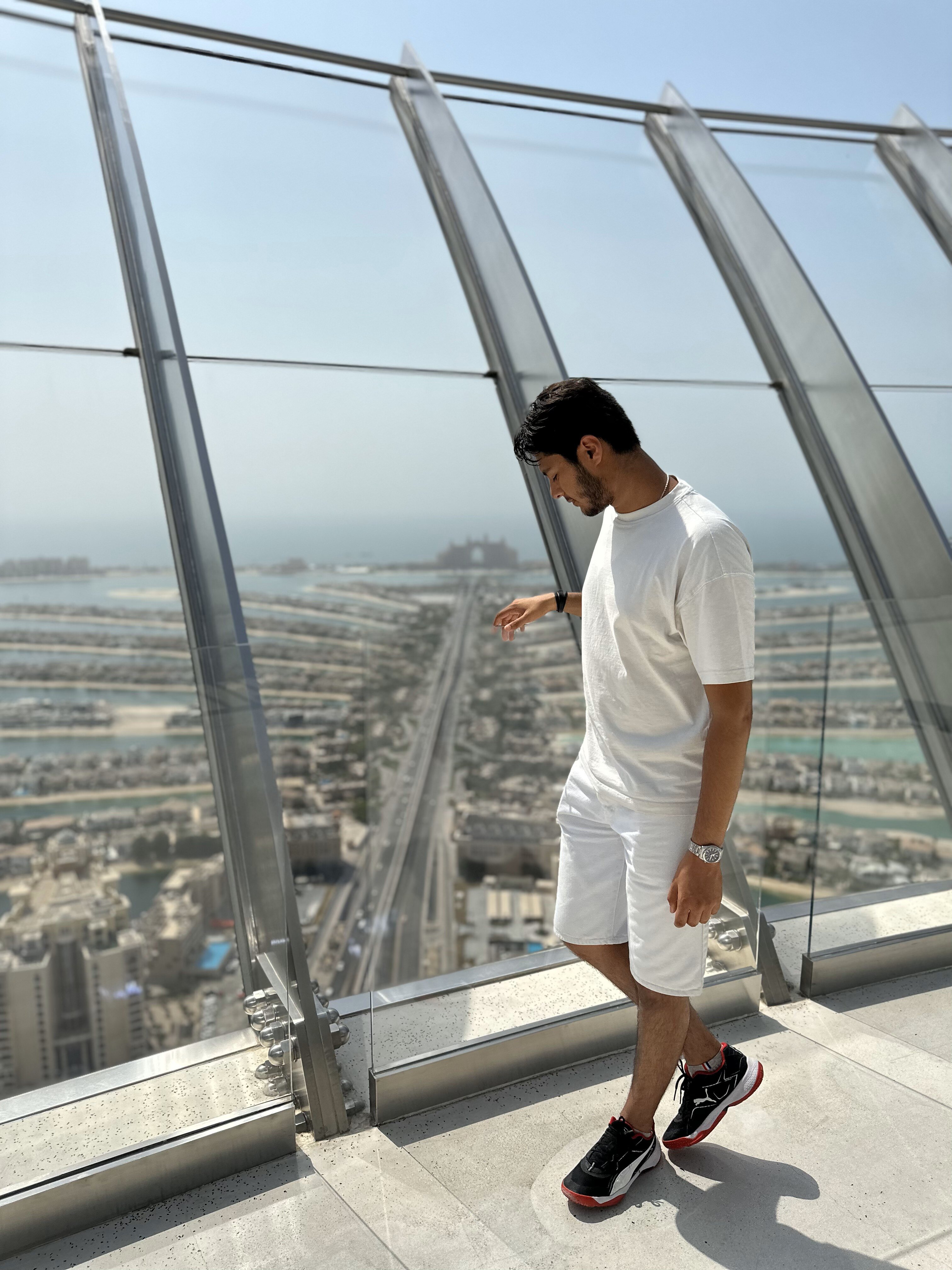 Moufadal Nissad - Dubai Moufadal Nissad - Dubai